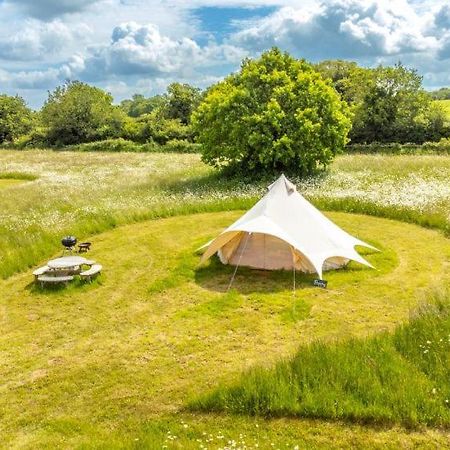 Red Clover At Blanca'S Bell Tents Villa Ringstead  Eksteriør billede